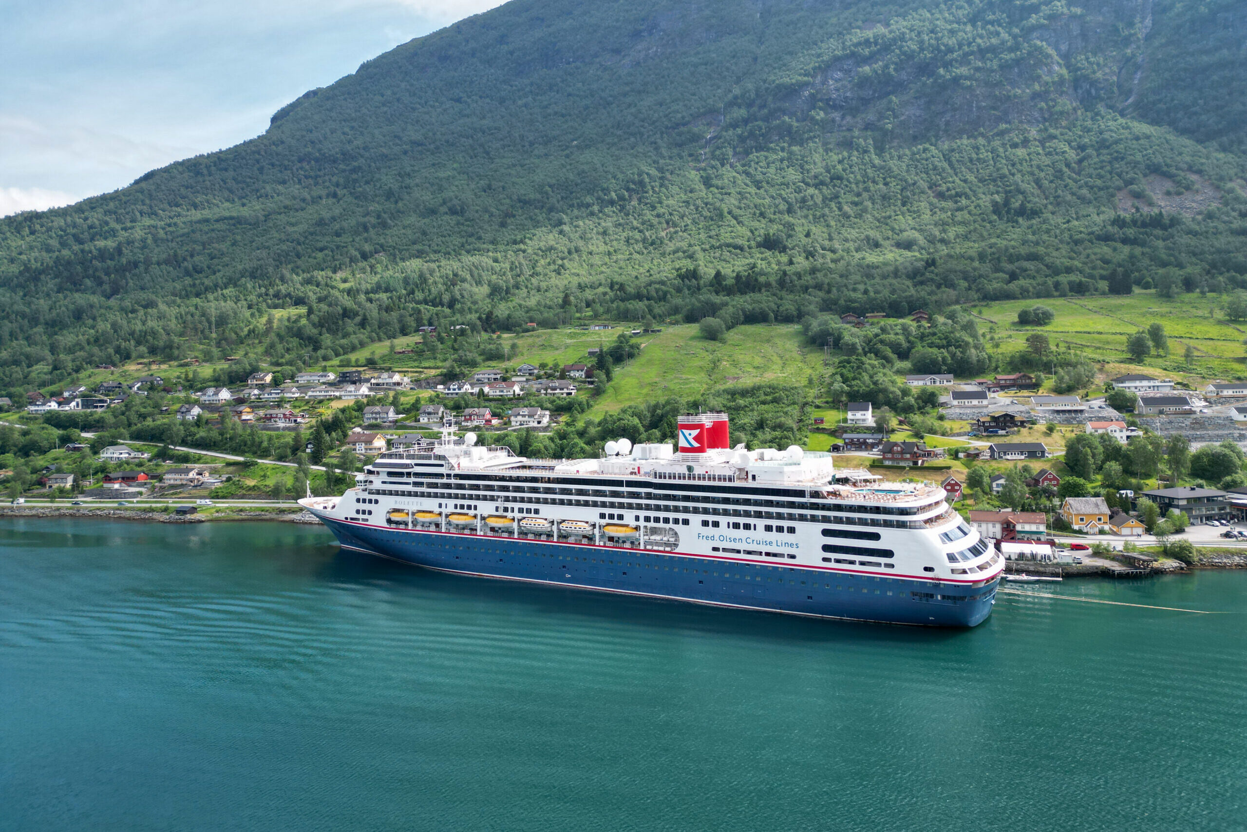 Bolette-docked-in-OLDEN-NORWAY-1-scaled.jpg
